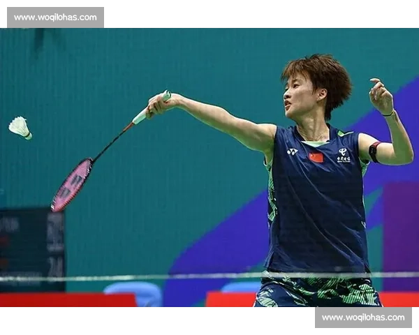 退赛潮中的孤勇者:国羽法国赛遇冷,陈雨菲逆势冲锋